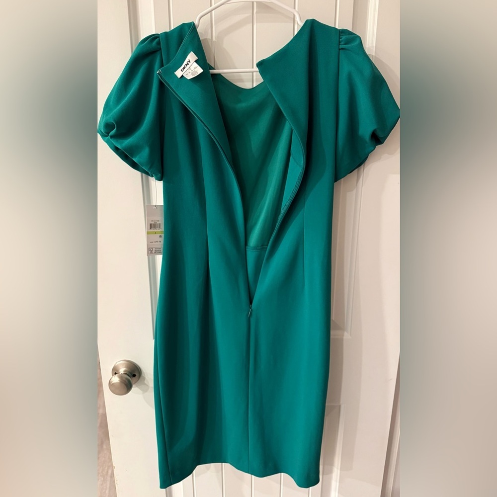 DKNY Emerald Green Puff Sleeve Ruched Dress Size 4 NWT - Picture 3 of 5